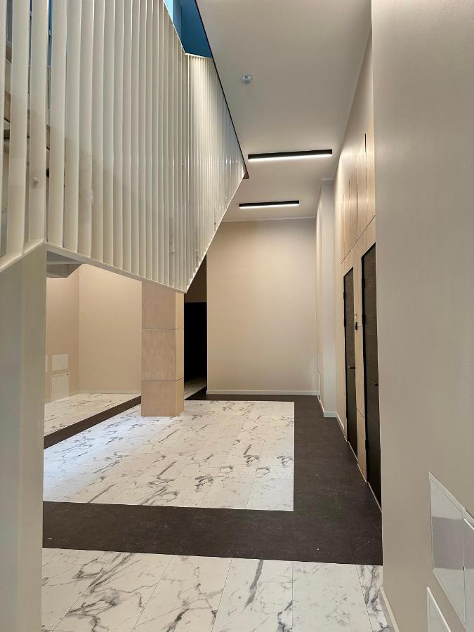 Albatross Loft Butas